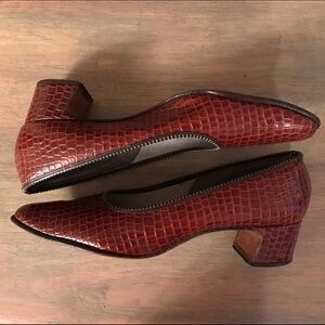 🦄VINTAGE🦄 DeLISO Classic Pump - Reptile Print